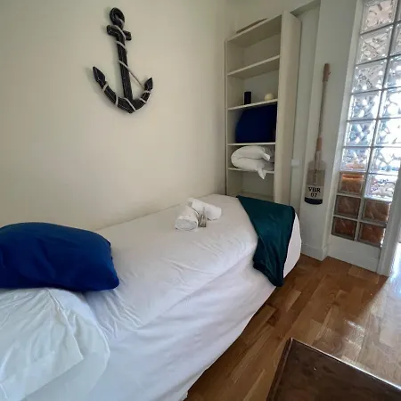 Izaro Eye By Urdaibai *